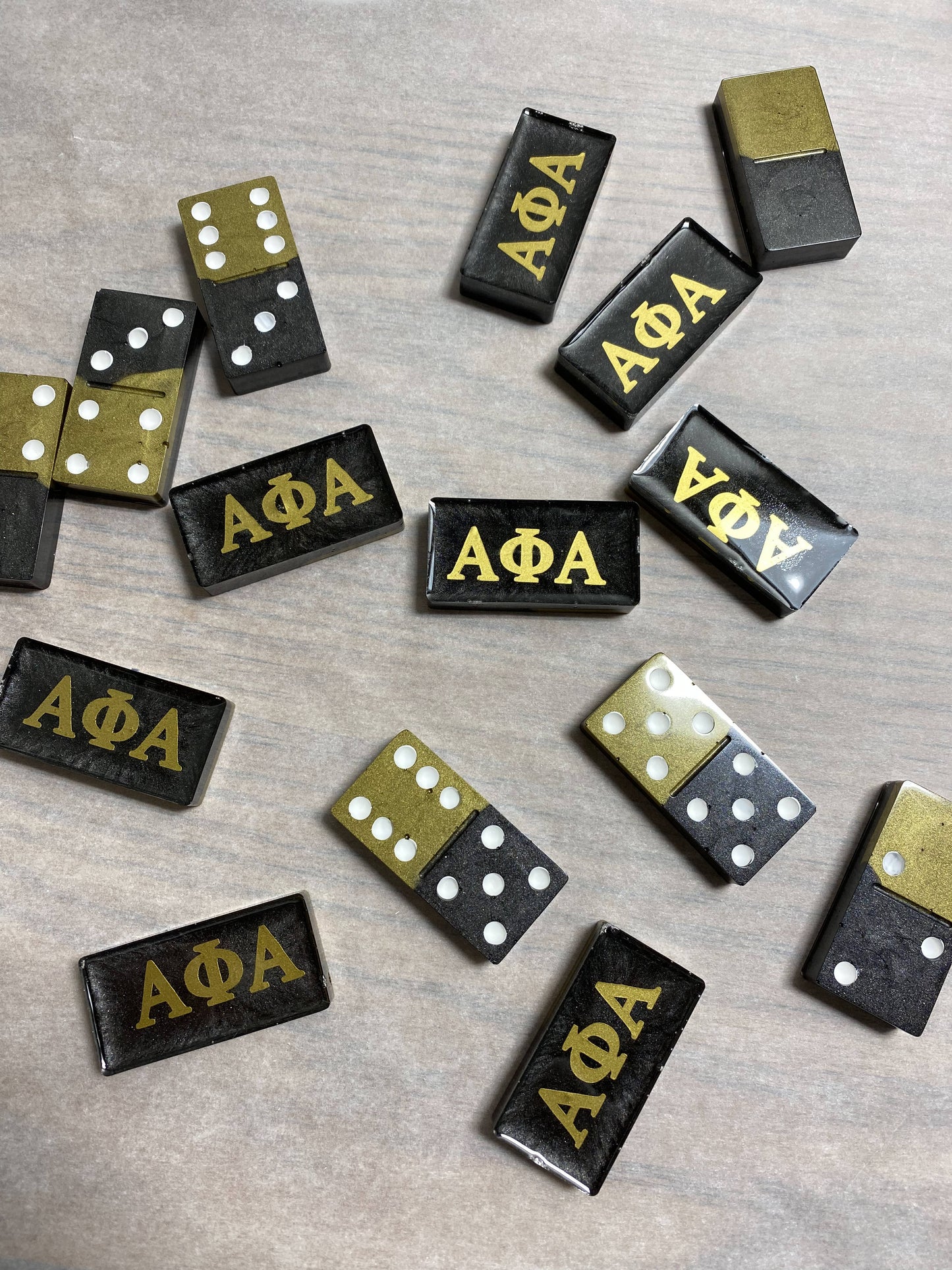 Dominoes