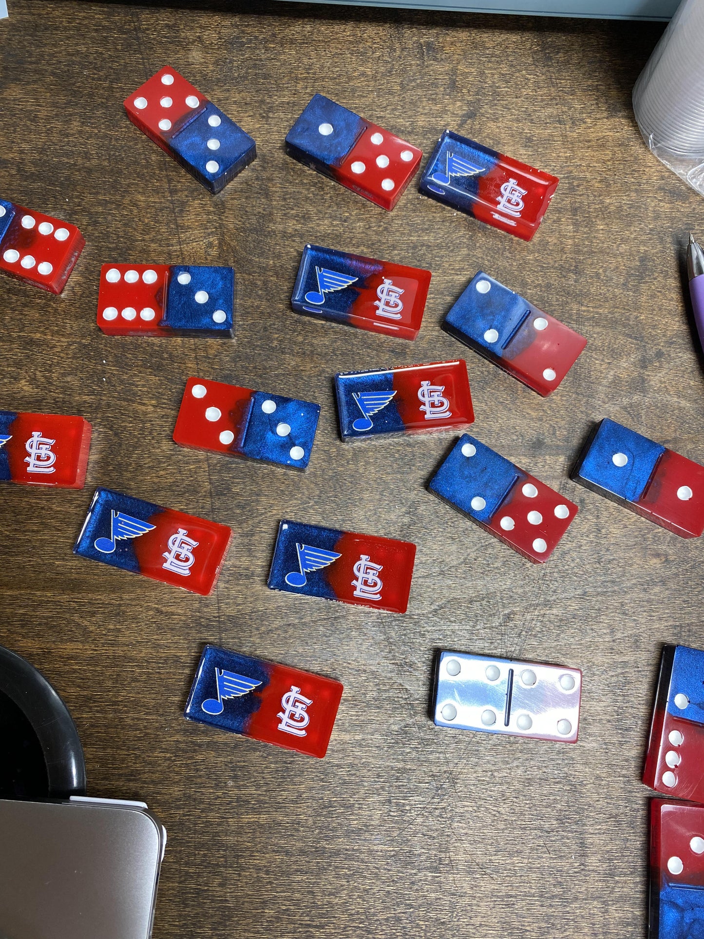 Dominoes
